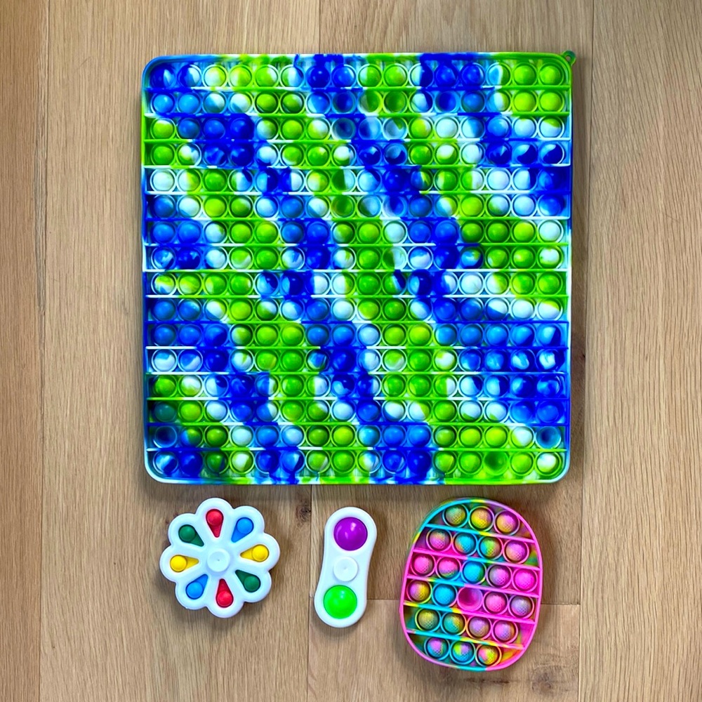 4 fun pop-pits of all sizes and all colors.
